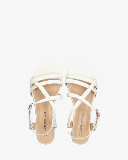 Sandalia plana en soft blanco