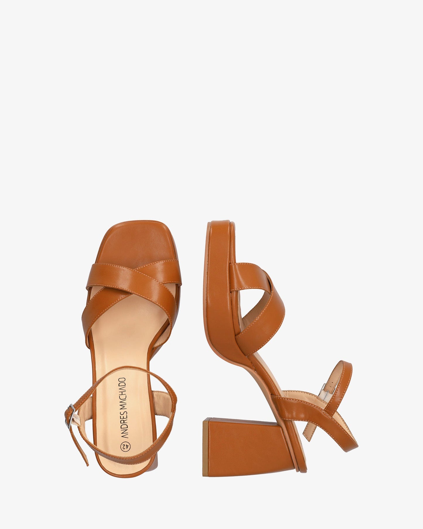 Sandalia en soft marrón con tacón ancho y plataforma