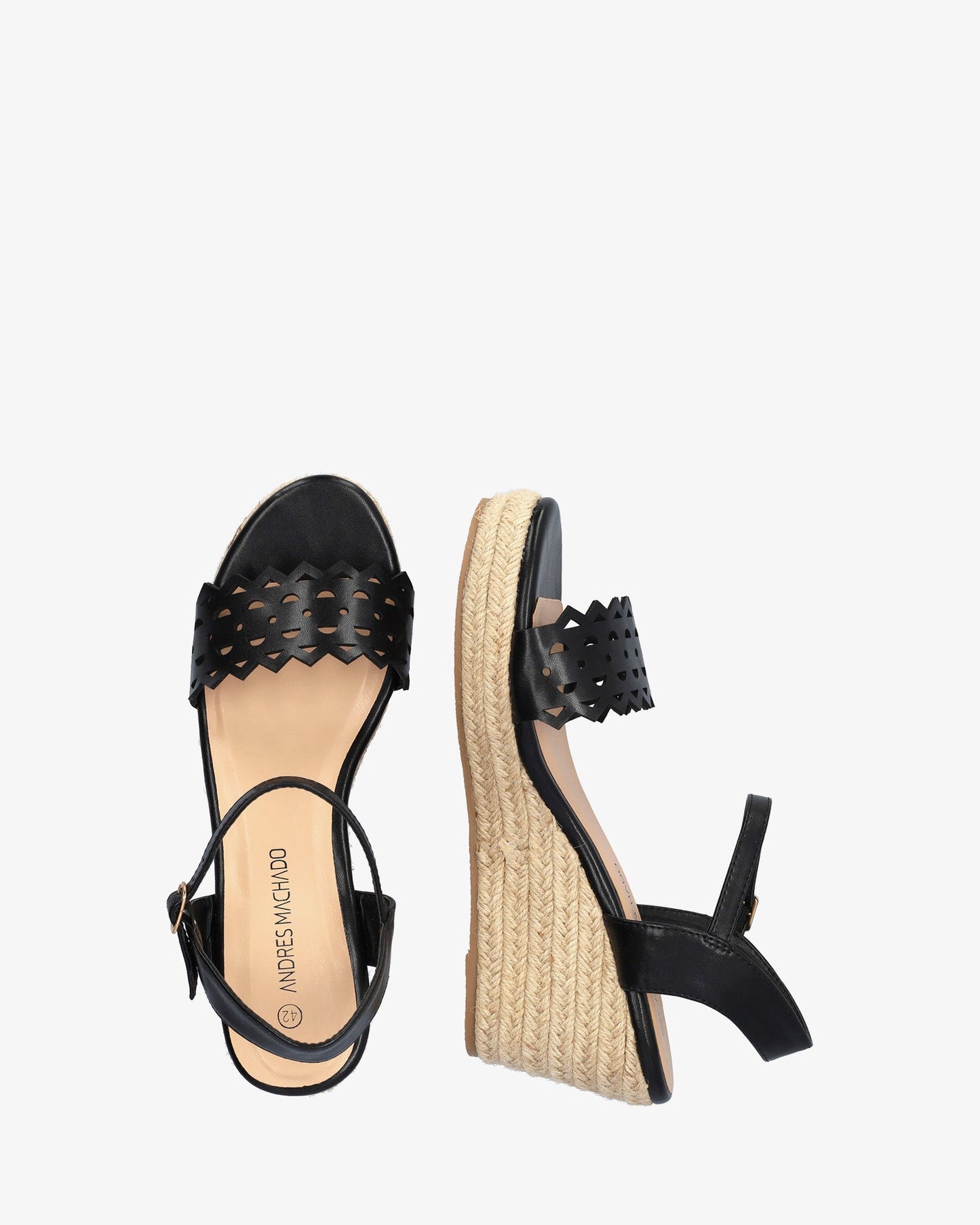 Sandalia en soft negro con cuña en yute