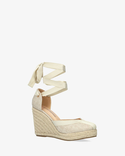 Beige fabric sandal with jute wedge