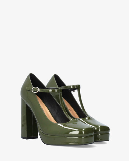 Salome shoe in green patent leather