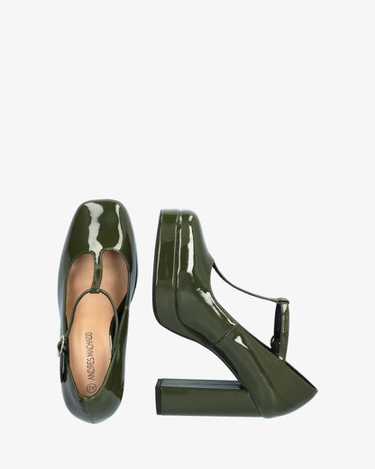 Salome shoe in green patent leather
