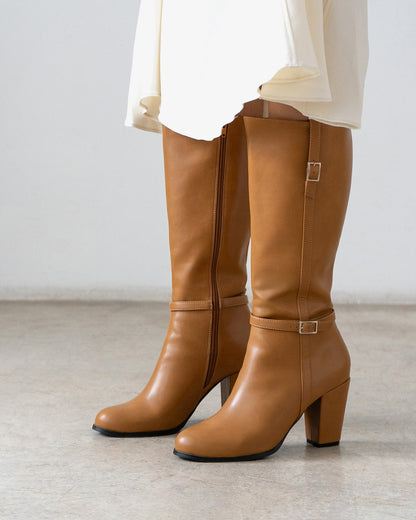 High boot in soft camel