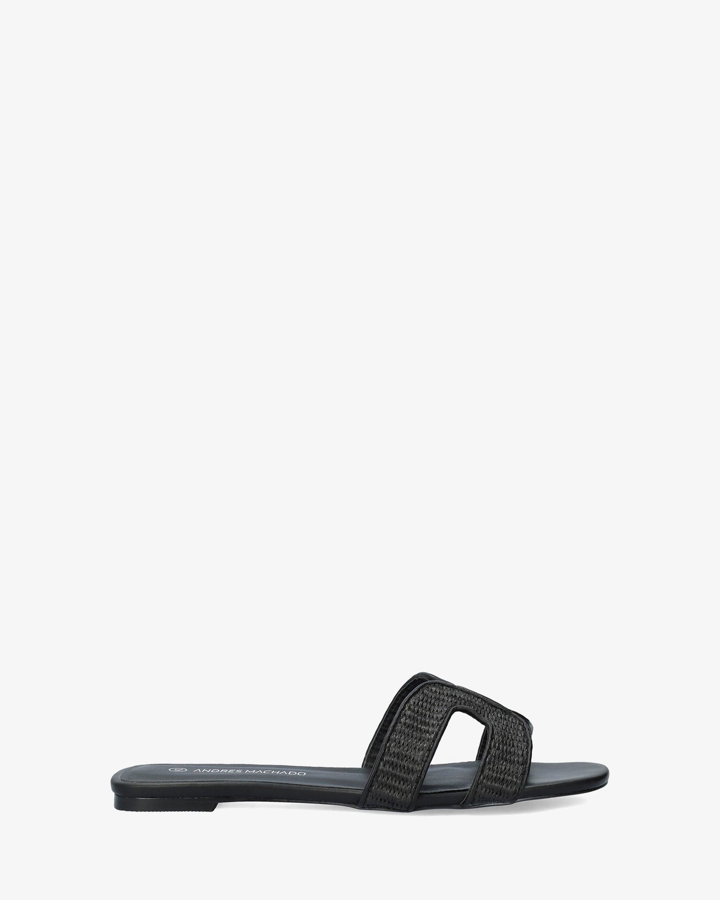 Sandalia plana en rafia negro