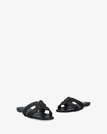 Sandalia plana en rafia negro