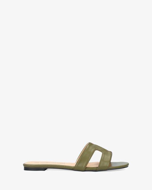 Sandalia plana en soft kaki
