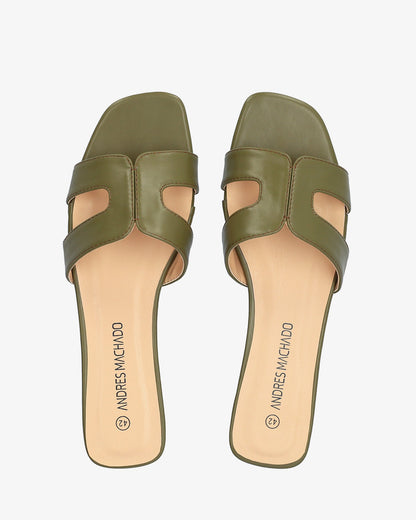 Sandalia plana en soft kaki