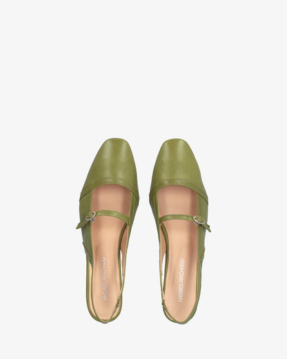 Bailarina plana destalonada en piel verde