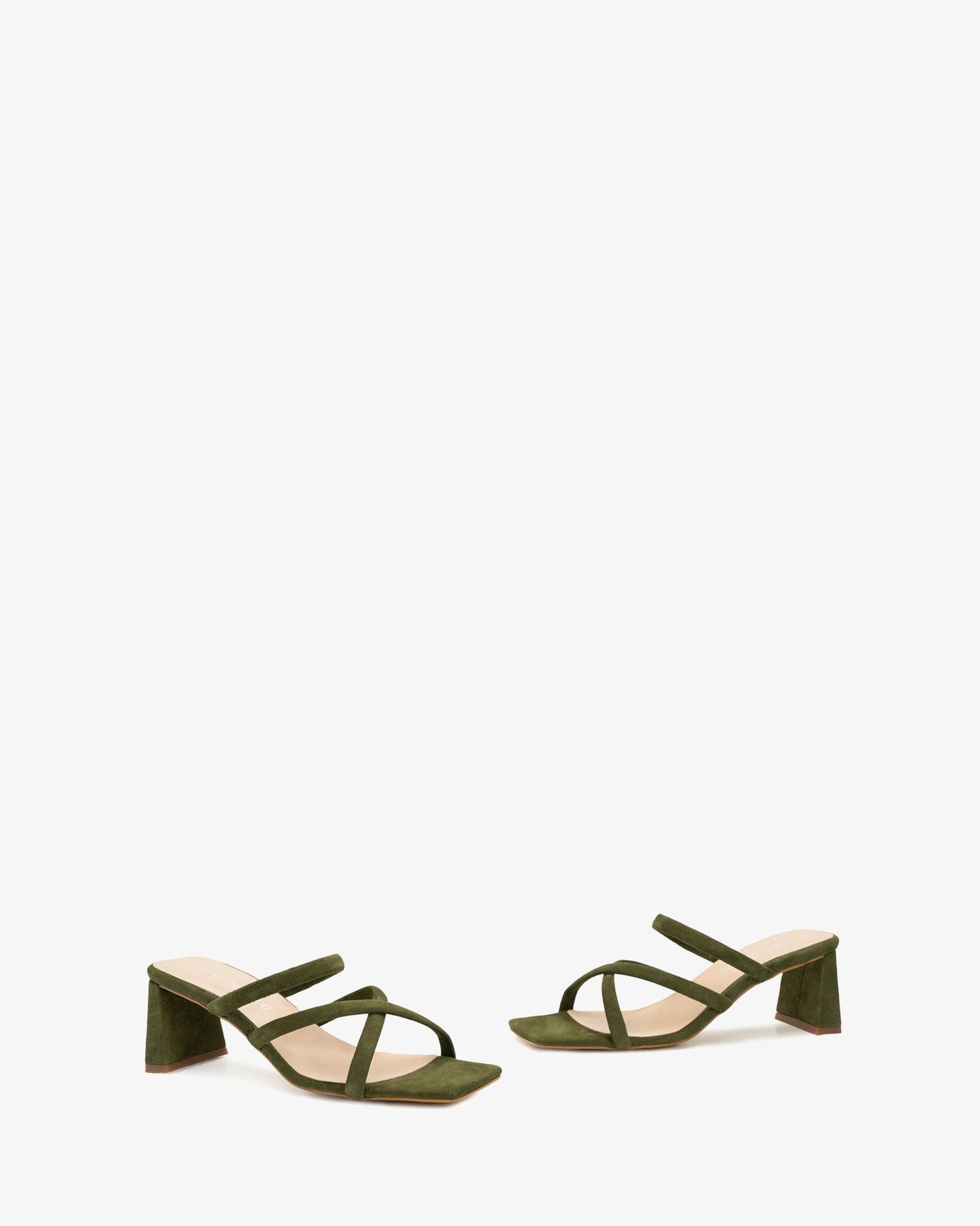 Mule de tacón en ante kaki punta cuadrada