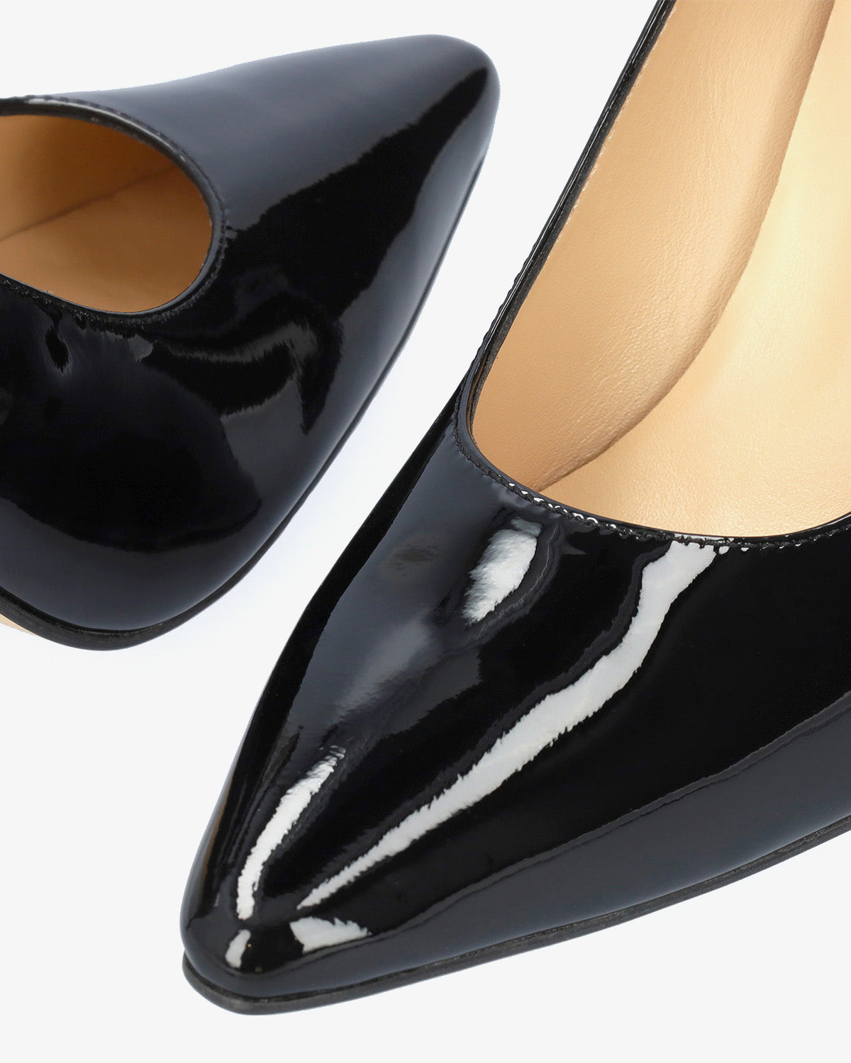 Salón en charol negro