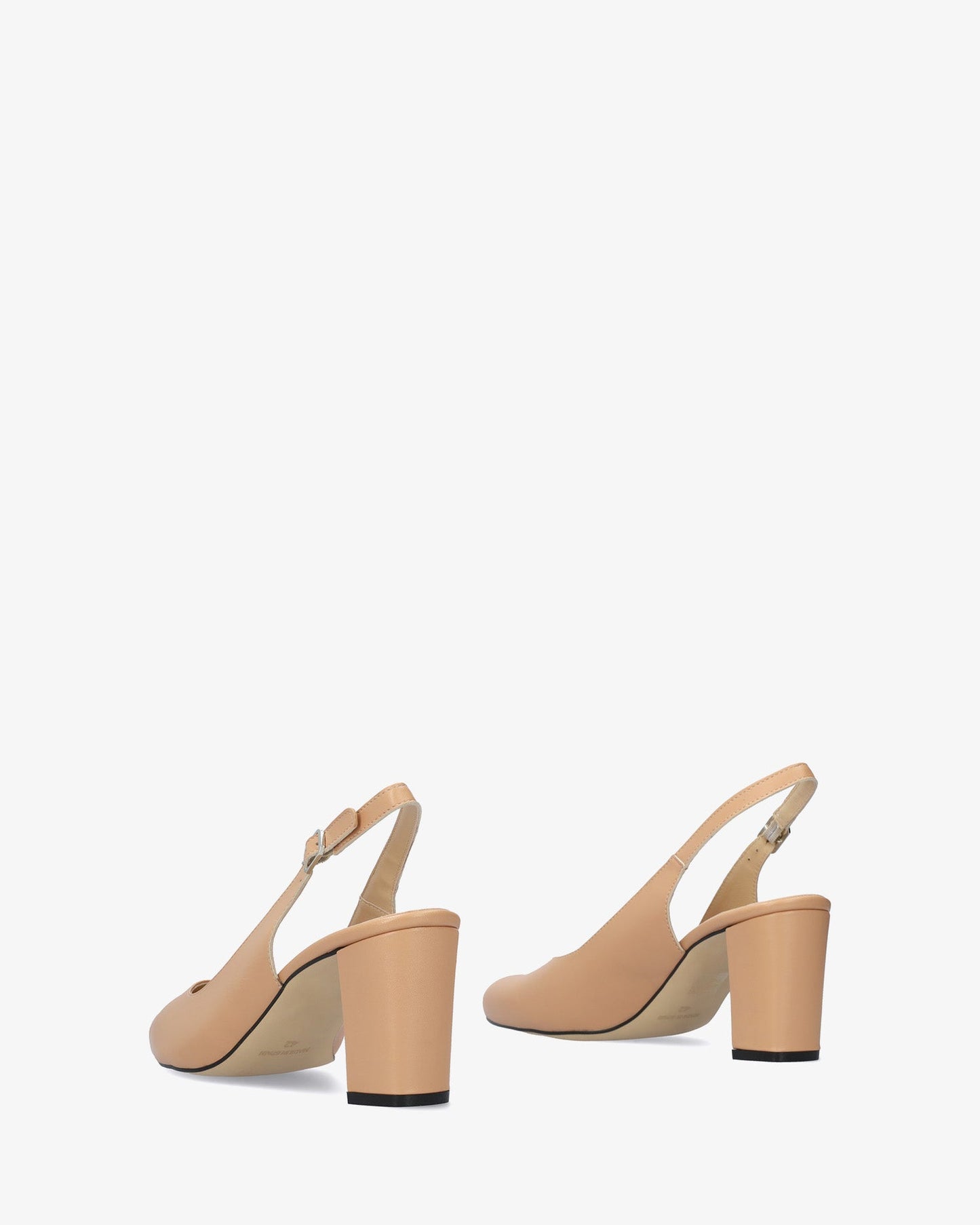 Slingback pump in nude nappa leather