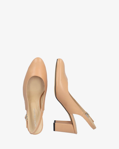 Slingback pump in nude nappa leather