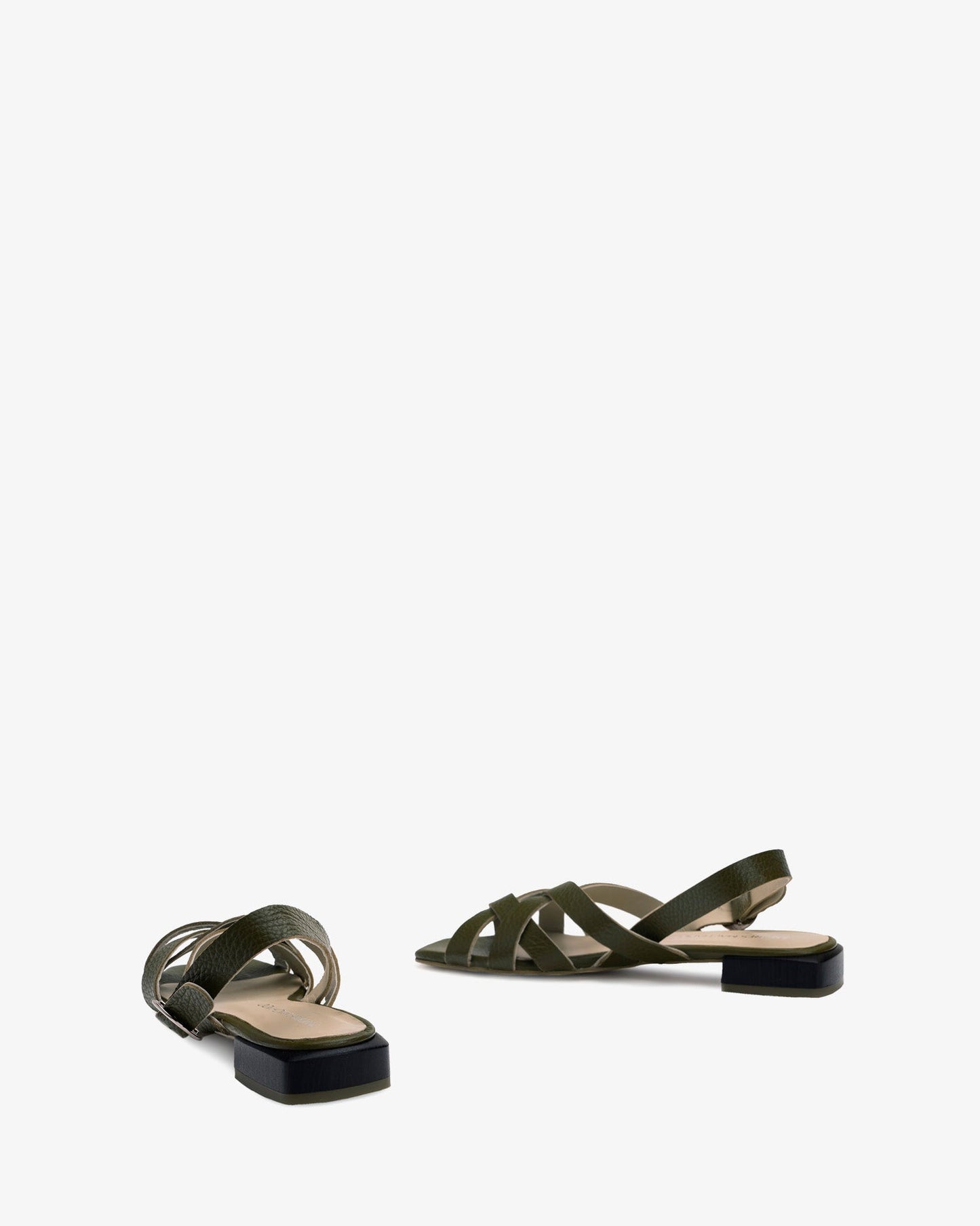 Sandalia en piel grabada verde