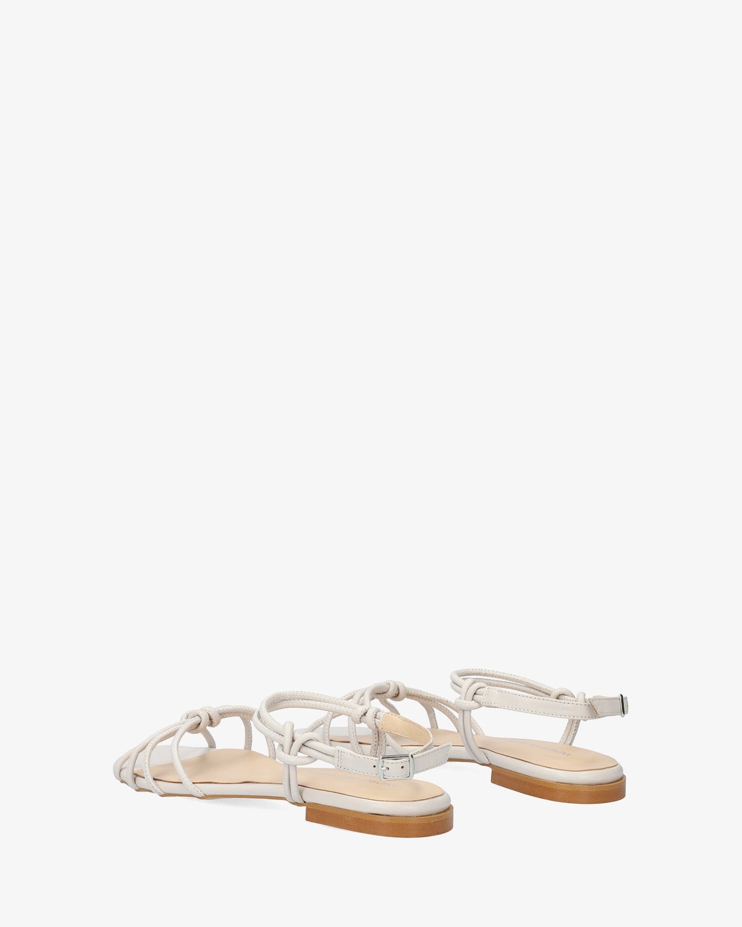 Flat sandal in grey leather