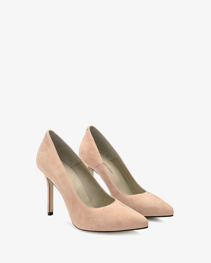 Pink suede heeled shoe