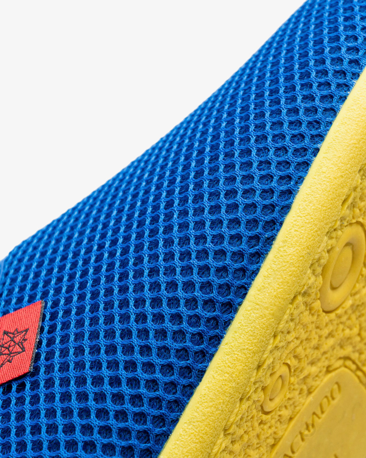 Zapatillas unisex de casa para verano en rejilla azul klein