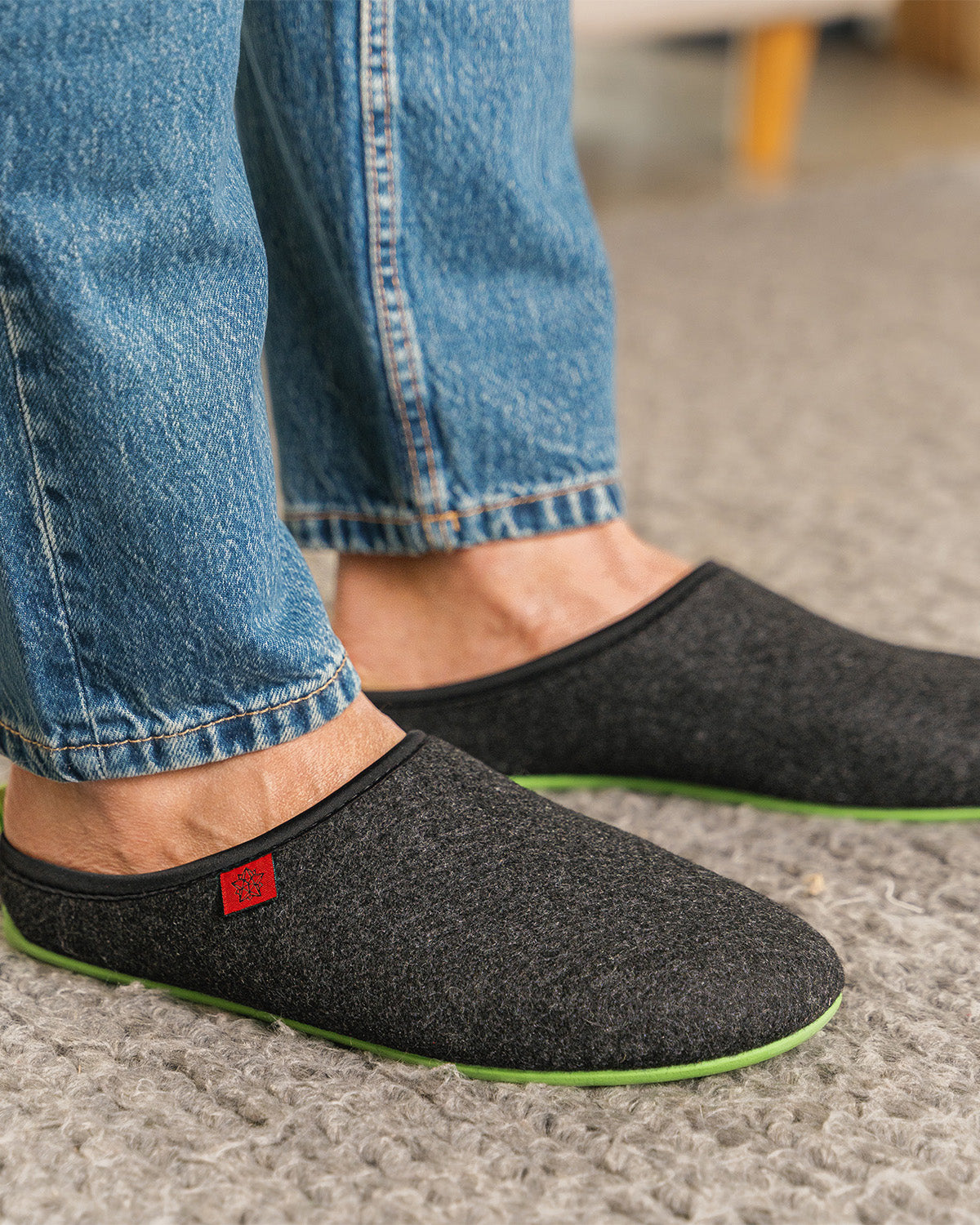 Zapatillas unisex en tejido fieltro negro