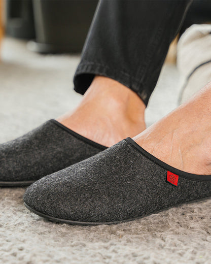 Zapatillas unisex en tejido fieltro negro