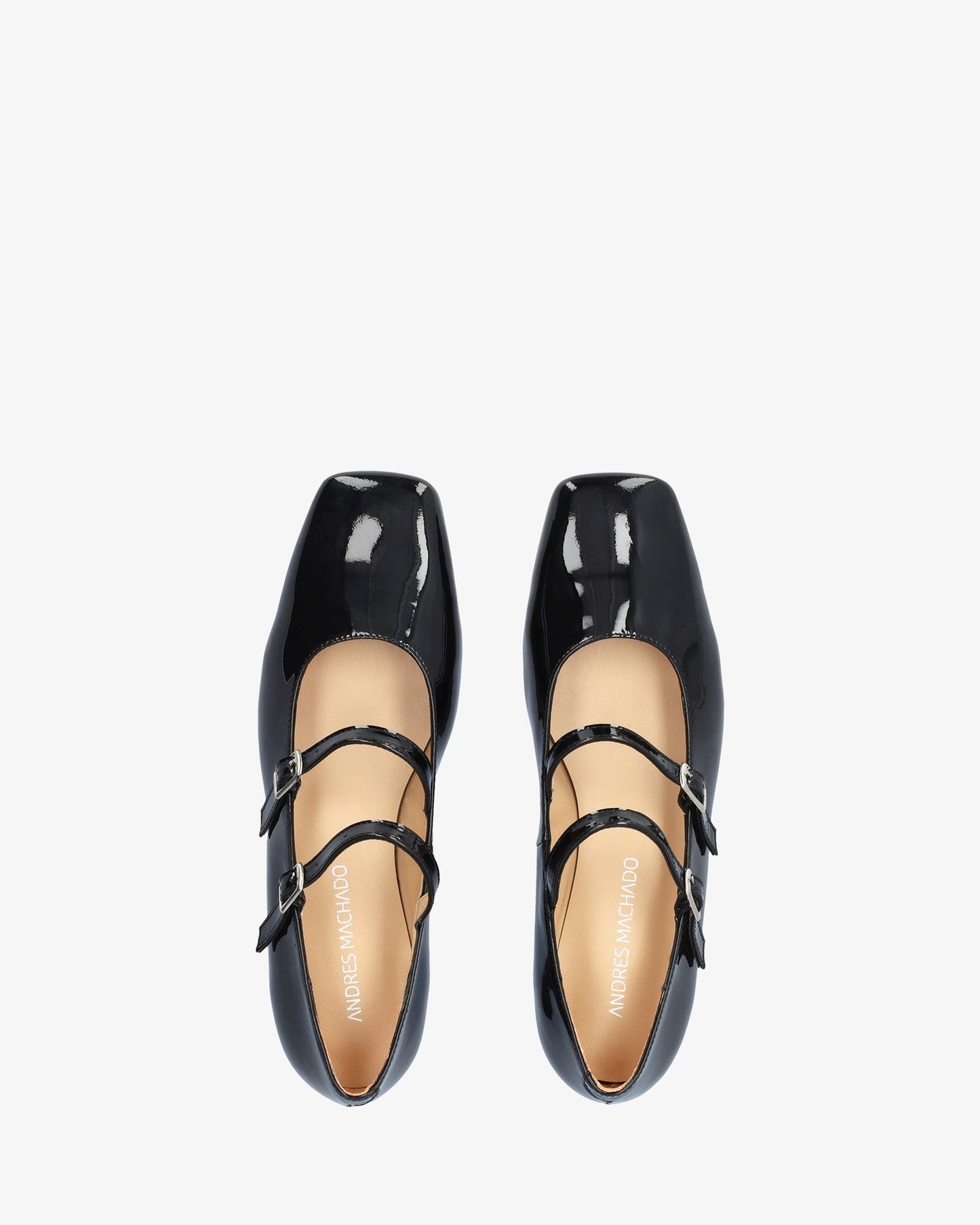 Bailarina plana en charol negro