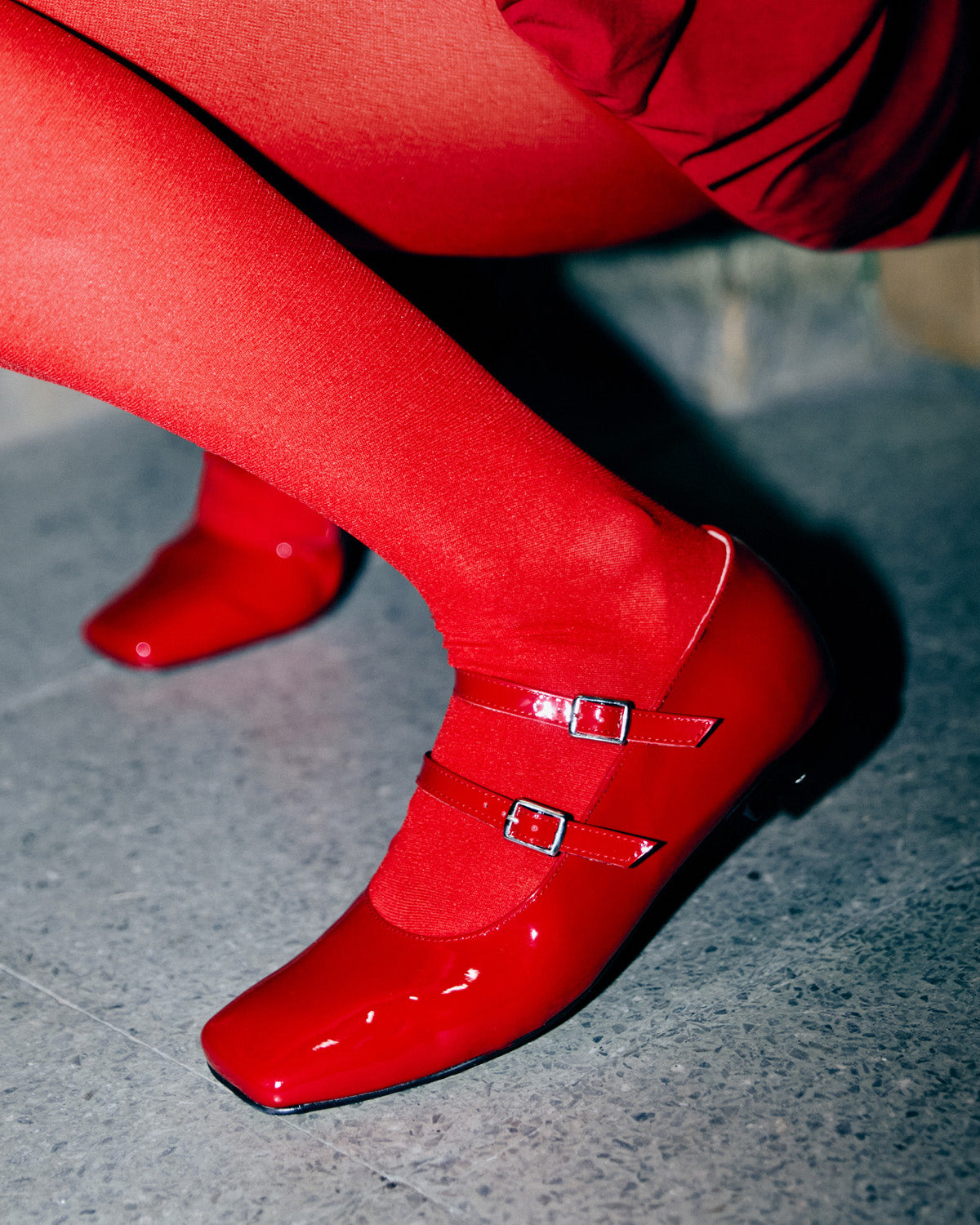 Bailarina plana en charol rojo