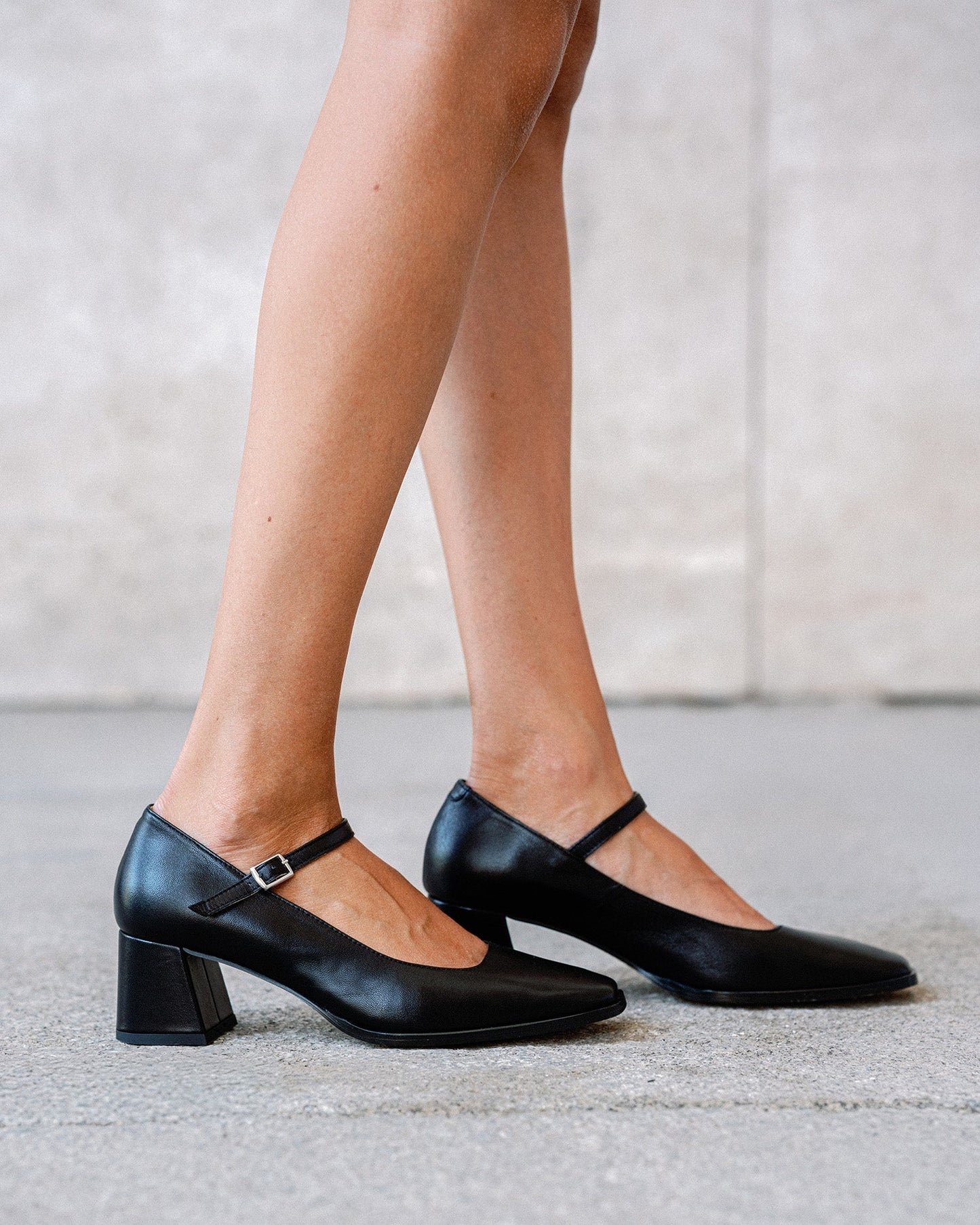 Mary Jane pump with black leather heel