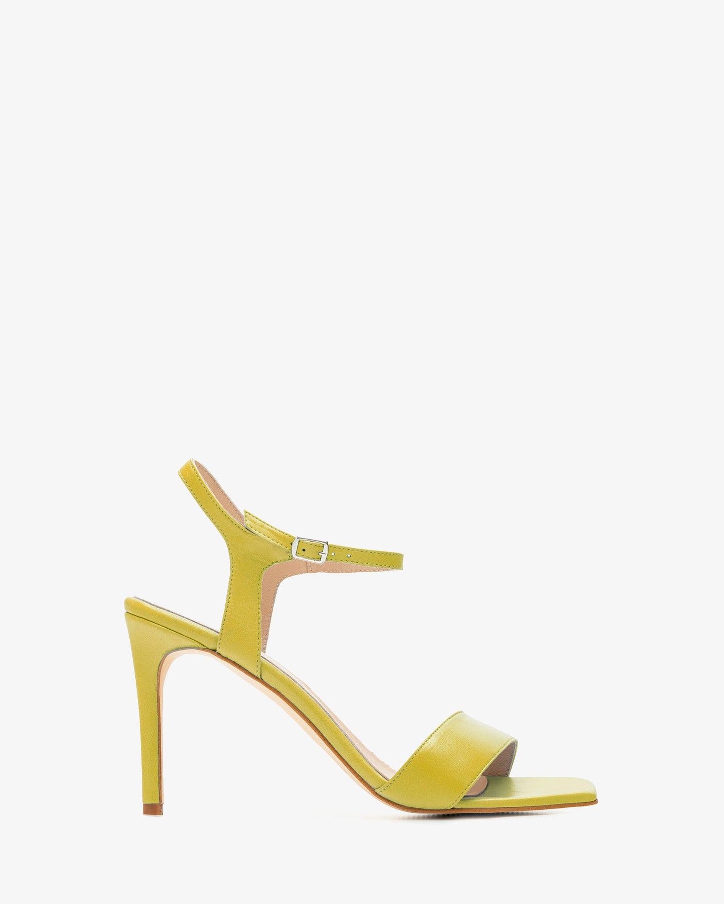 Sandalias de piel amarillo