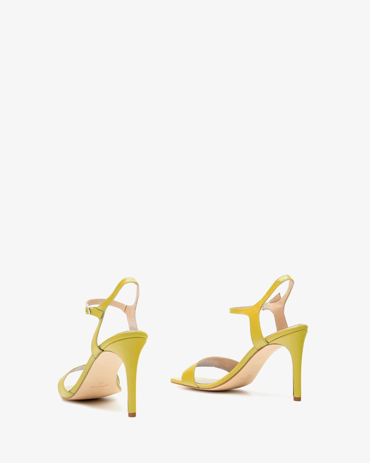 Sandalias de piel amarillo