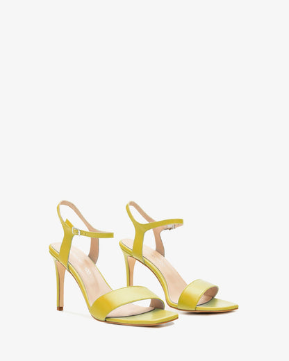 Sandalias de piel amarillo