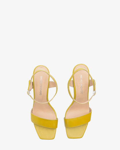 Sandalias de piel amarillo