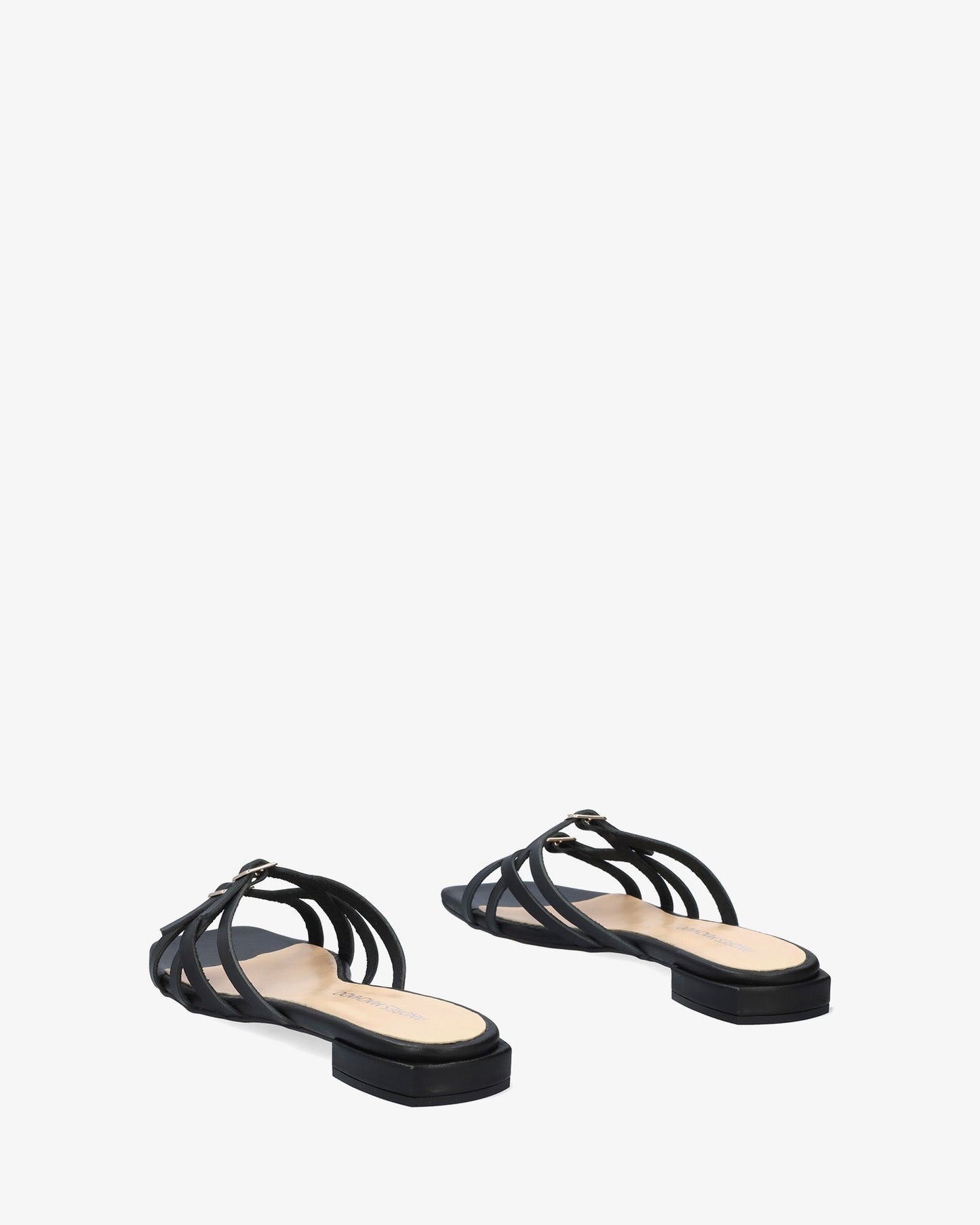 Sandalia plana en piel negro