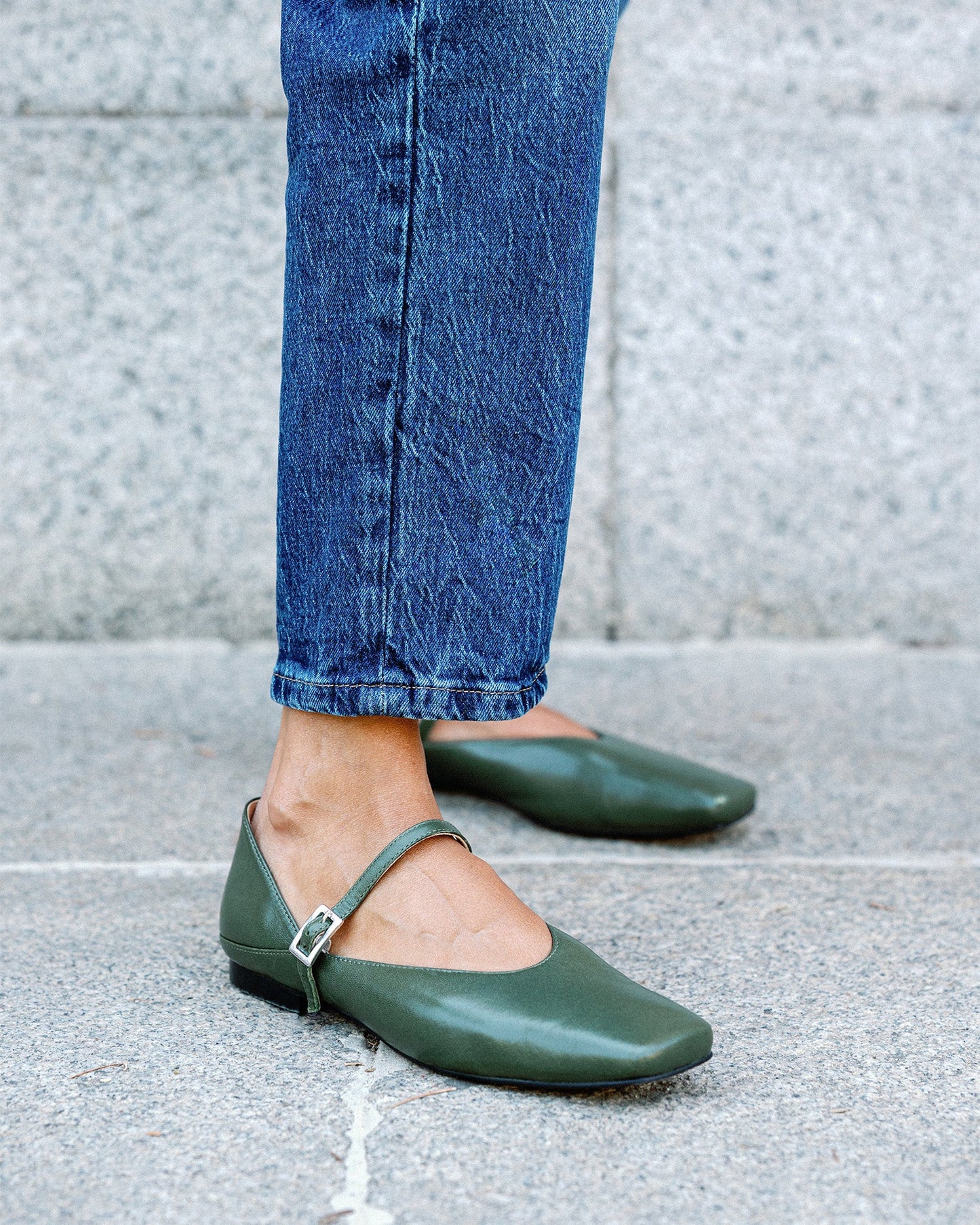 Khaki leather ballerina