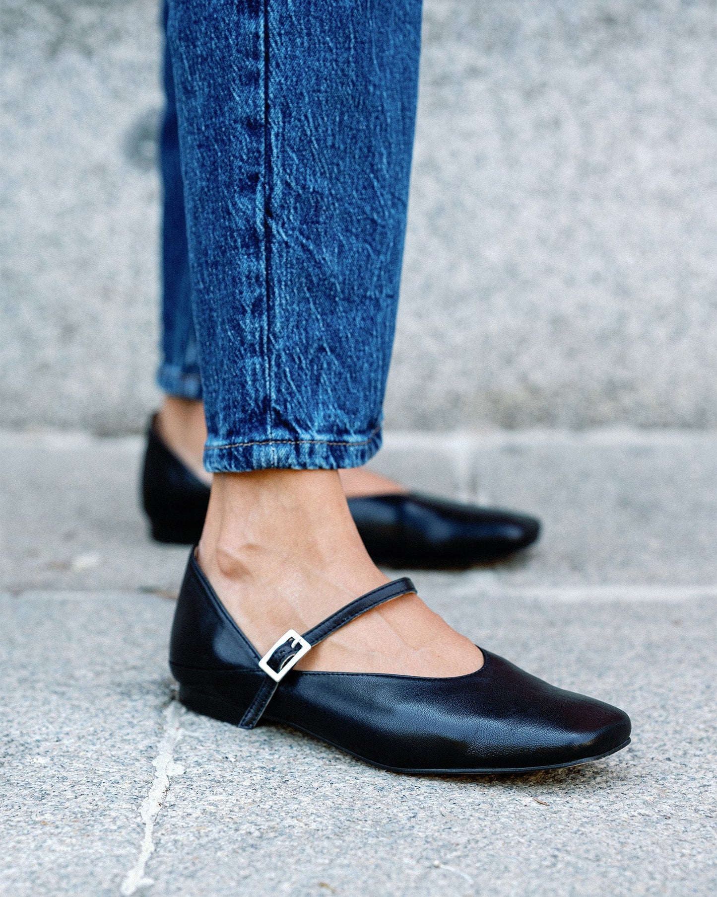 Black-skinned dancer