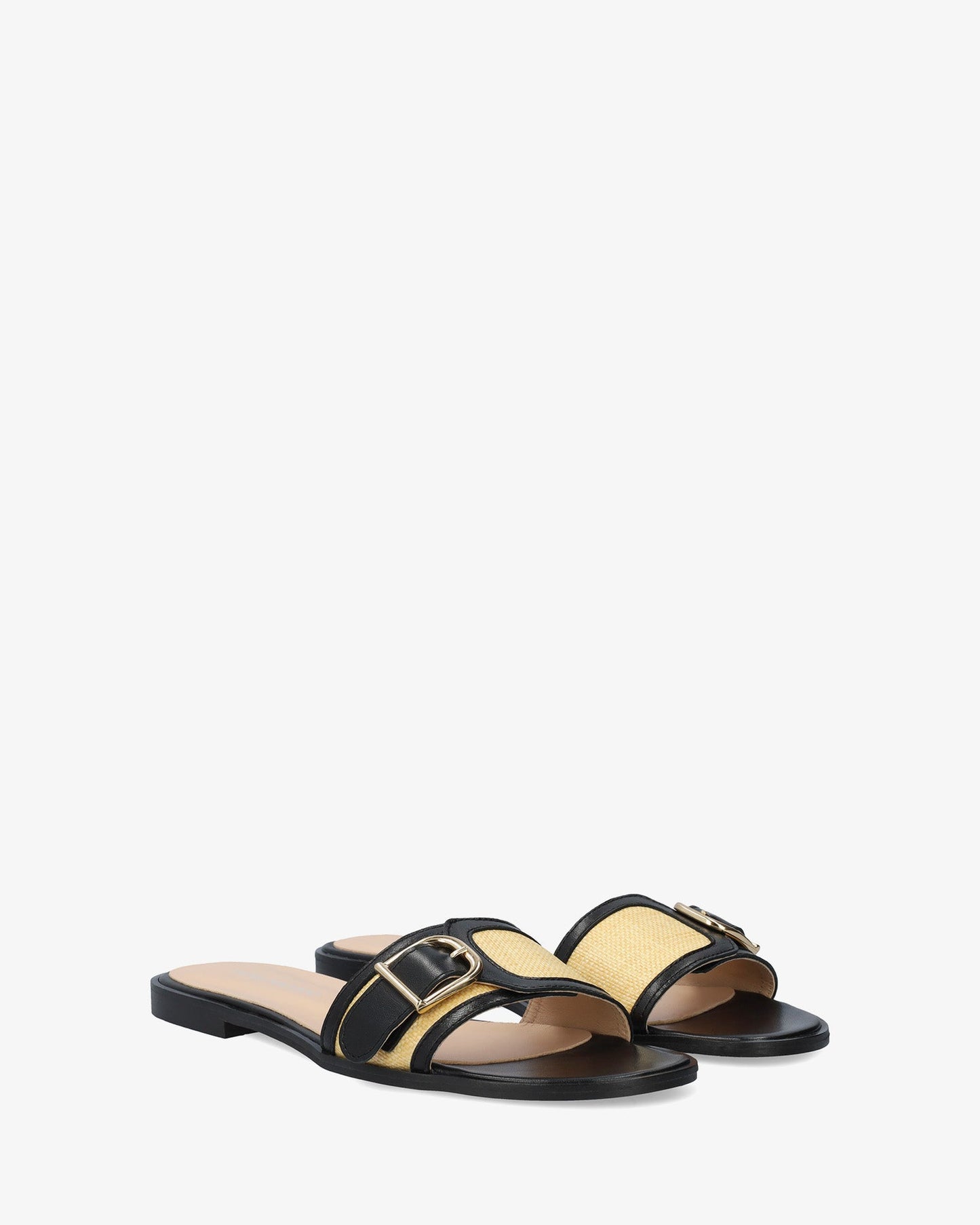 Sandalia plana en piel negro