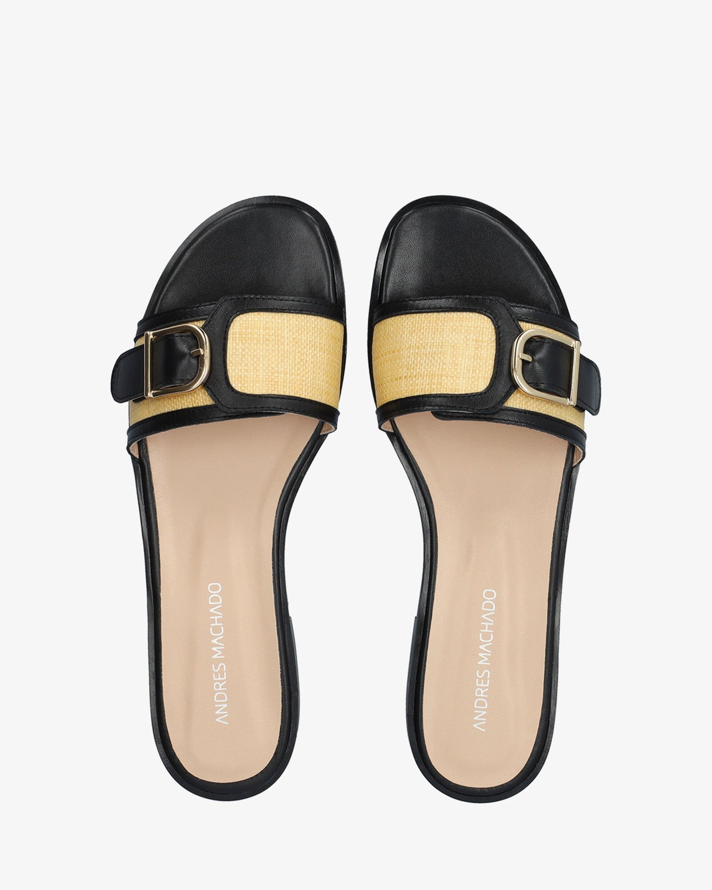 Sandalia plana en piel negro