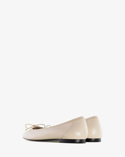 Beige leather ballerina flat