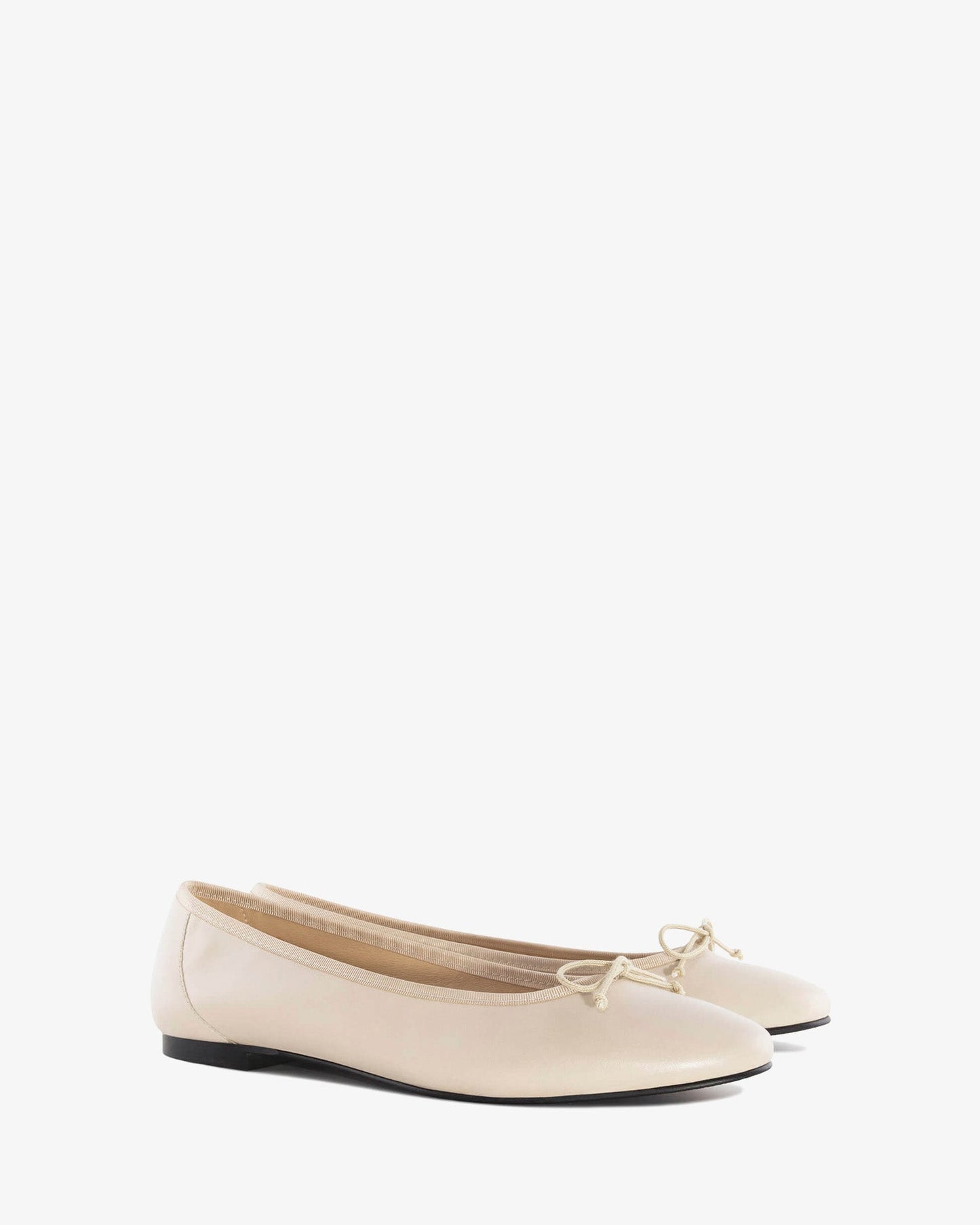 Beige leather ballerina flat
