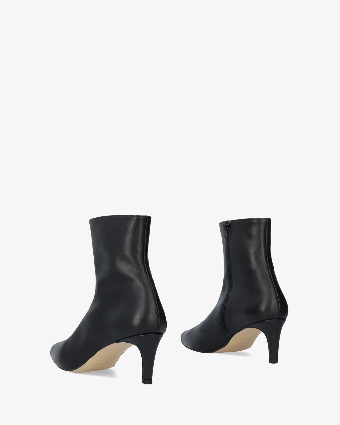 Botín con tacón de piel negro