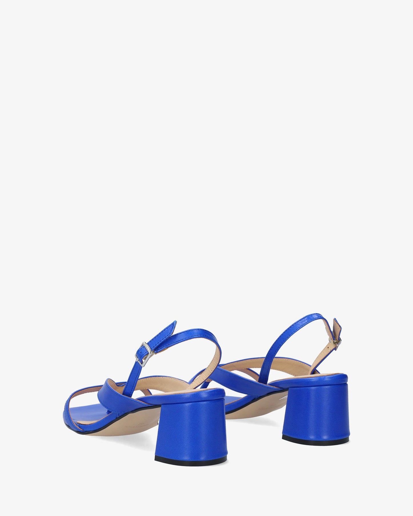 Sandalia con tacón en piel azul