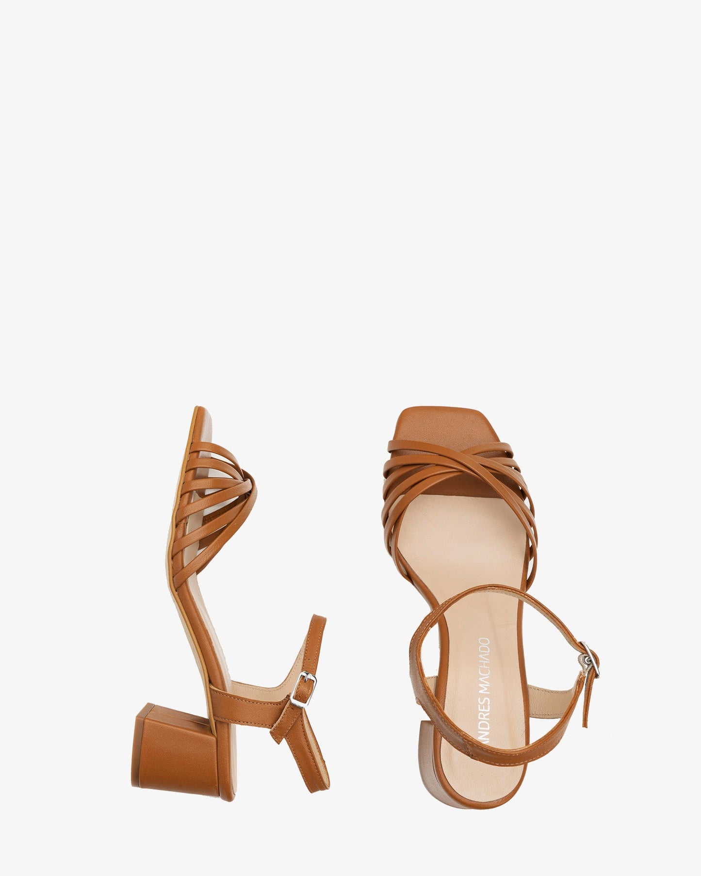 Sandalias tiras en piel de color cuero