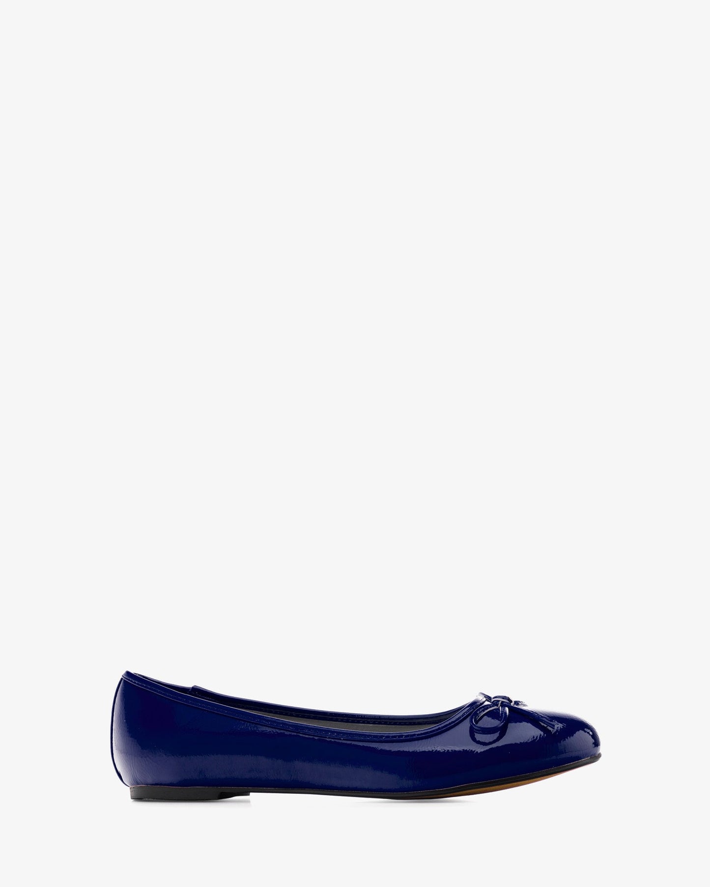 Classic ballerina flats in blue patent leather