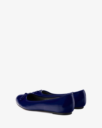 Classic ballerina flats in blue patent leather