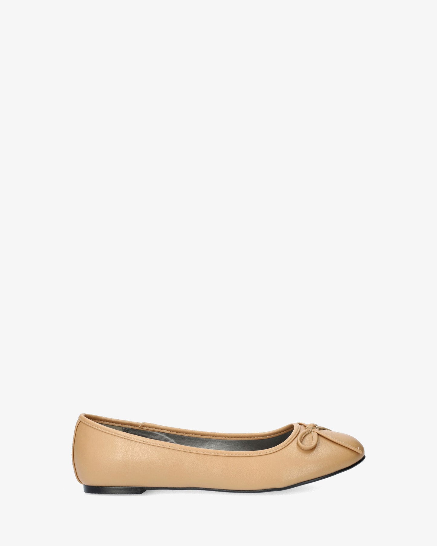 Classic soft beige ballerina flats